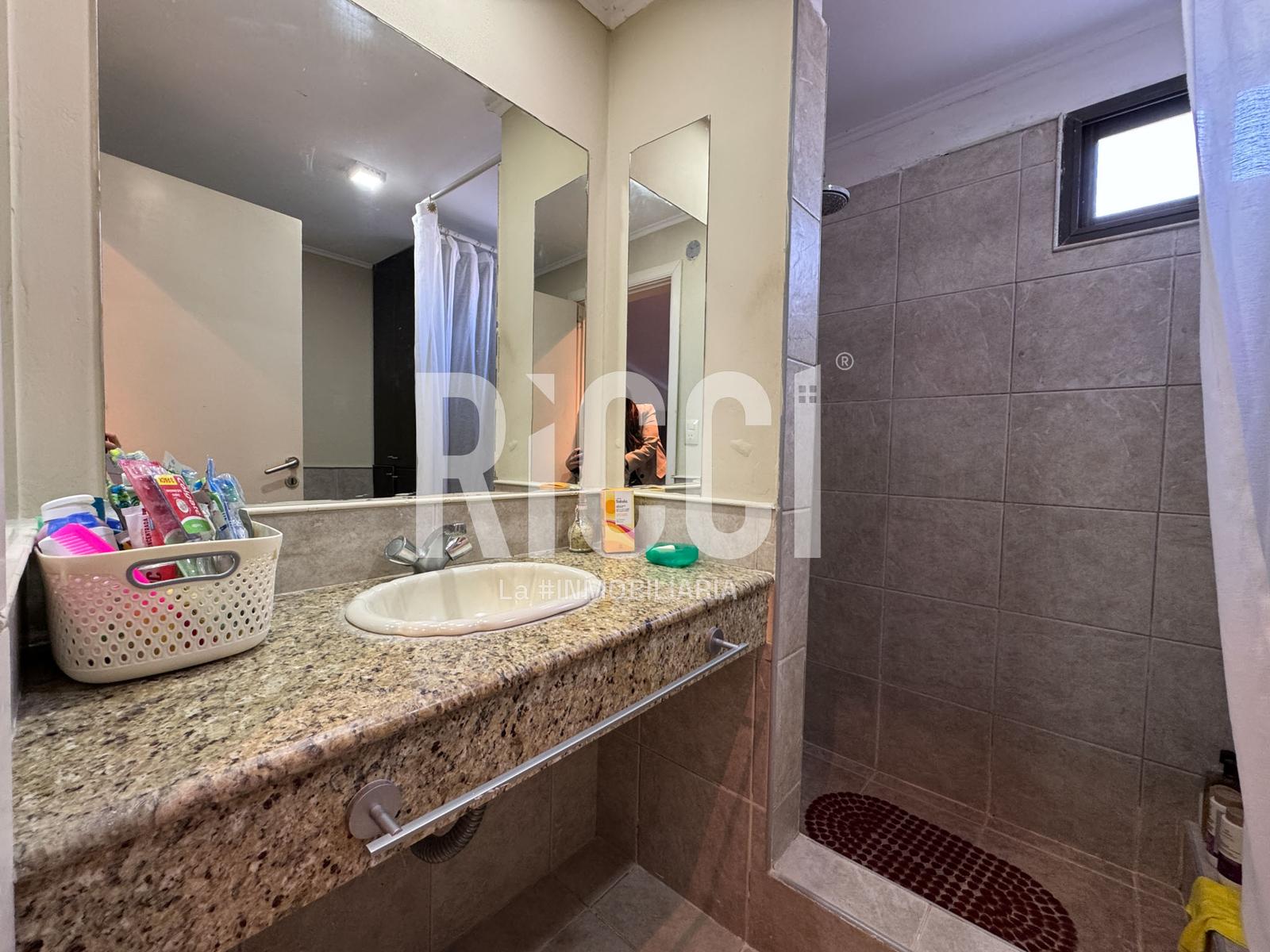 Foto Casa en Venta en Berazategui, Berazategui calle 5  al 5100