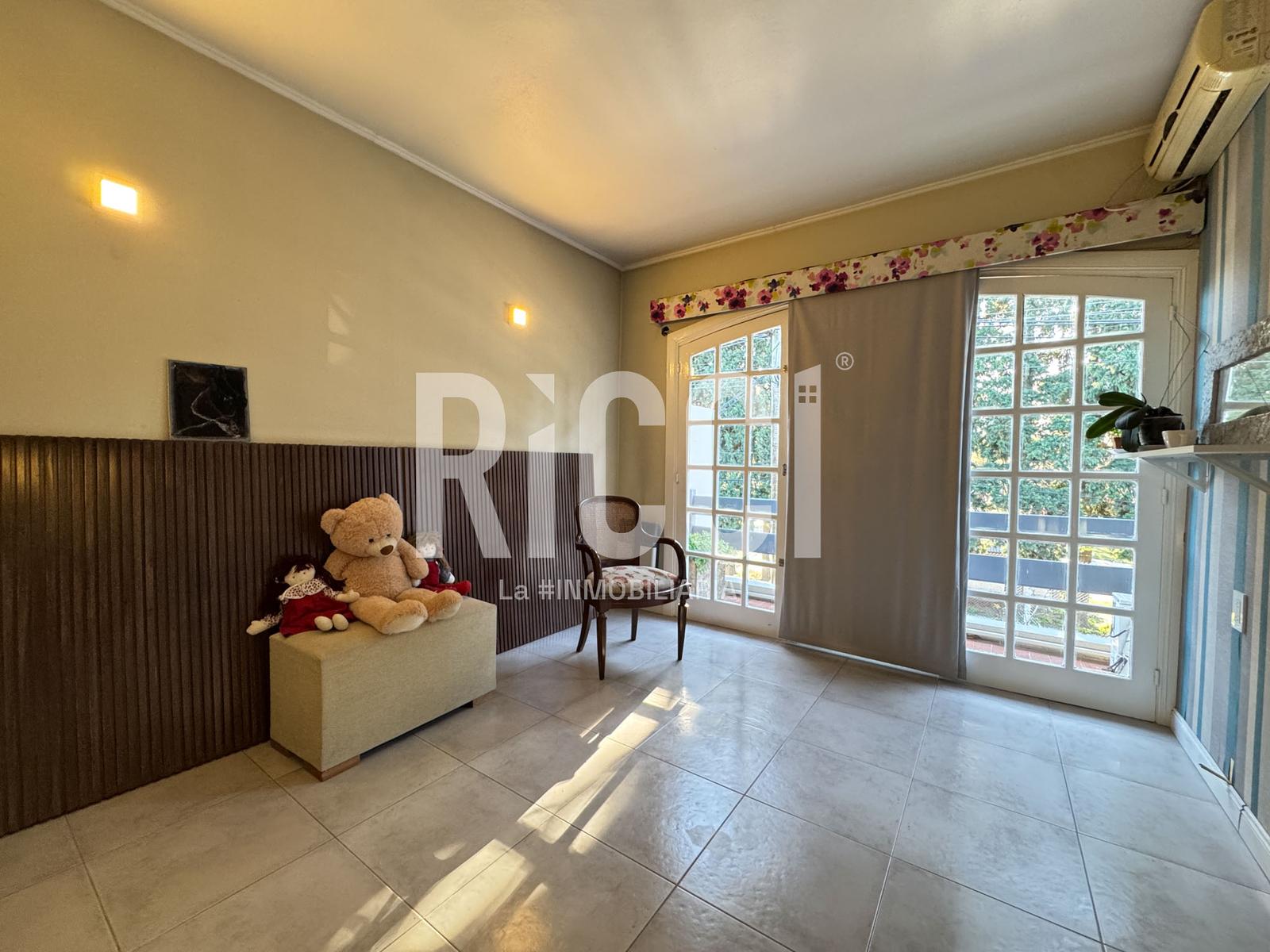 Foto Casa en Venta en Berazategui, Berazategui calle 5  al 5100