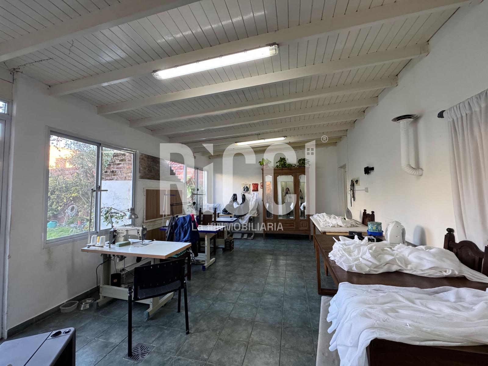 Foto Casa en Venta en Berazategui, Berazategui calle 5  al 5100