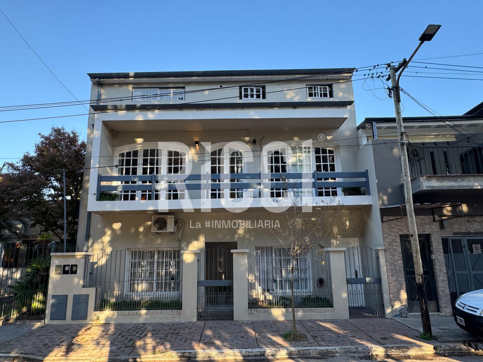 Foto Casa en Venta en Berazategui, Berazategui calle 5  al 5100