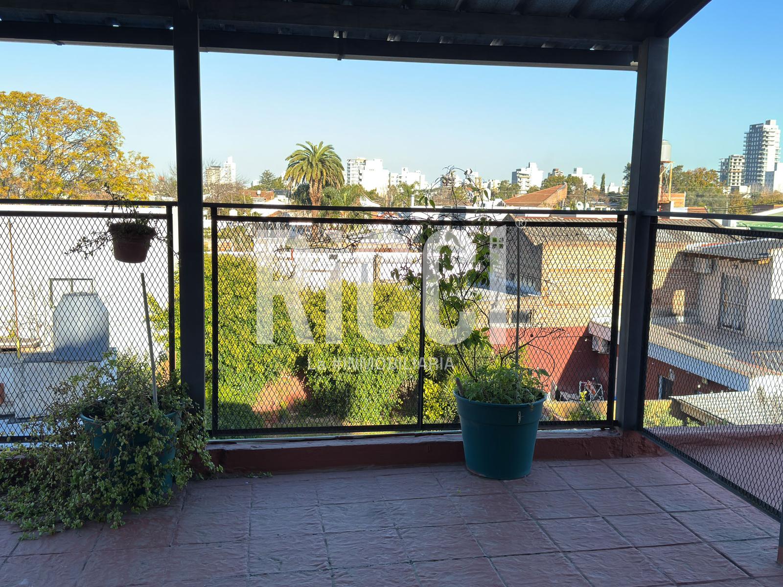 Foto Casa en Venta en Berazategui, Berazategui calle 5  al 5100