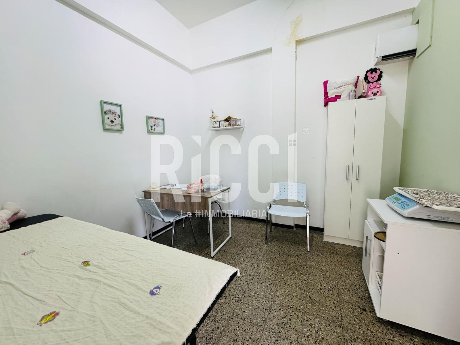 Foto Local en Venta en Berazategui, G.B.A. Zona Sur Local comercial a la venta en Berazategui Centro. 