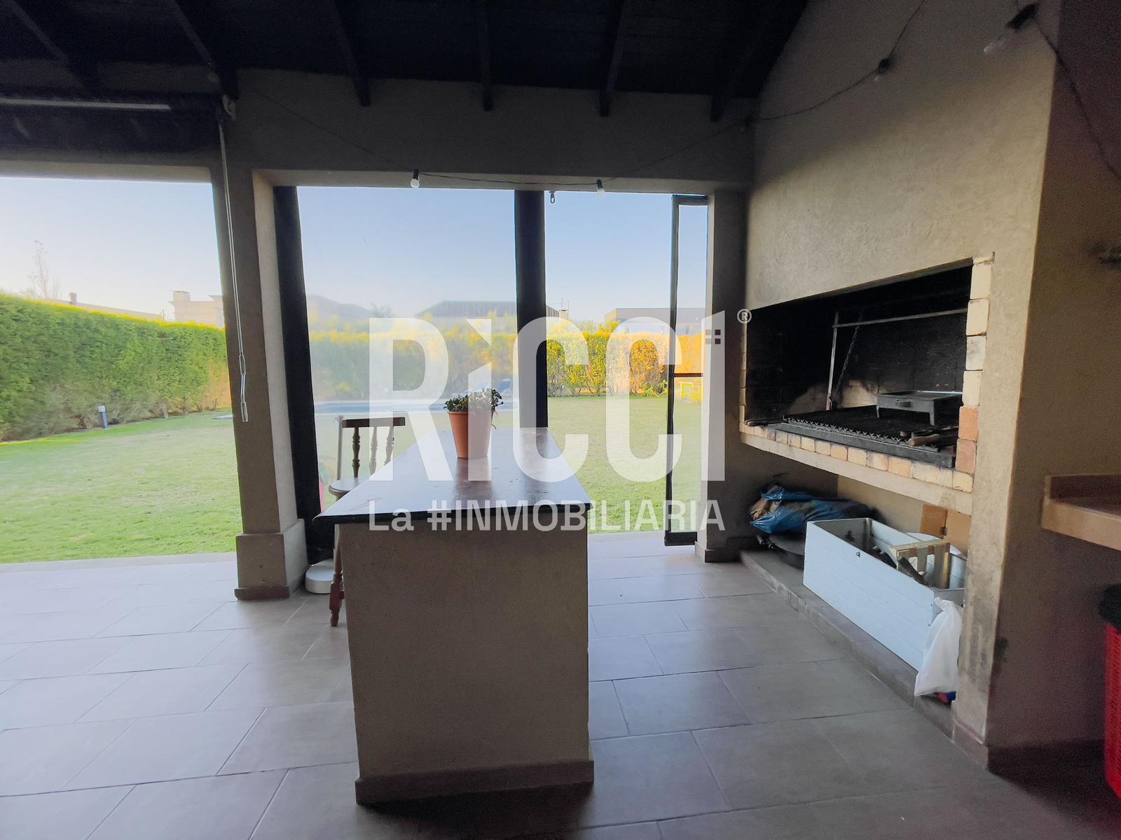 Foto Casa en Venta en Guillermo E Hudson, Berazategui 47 al 6700