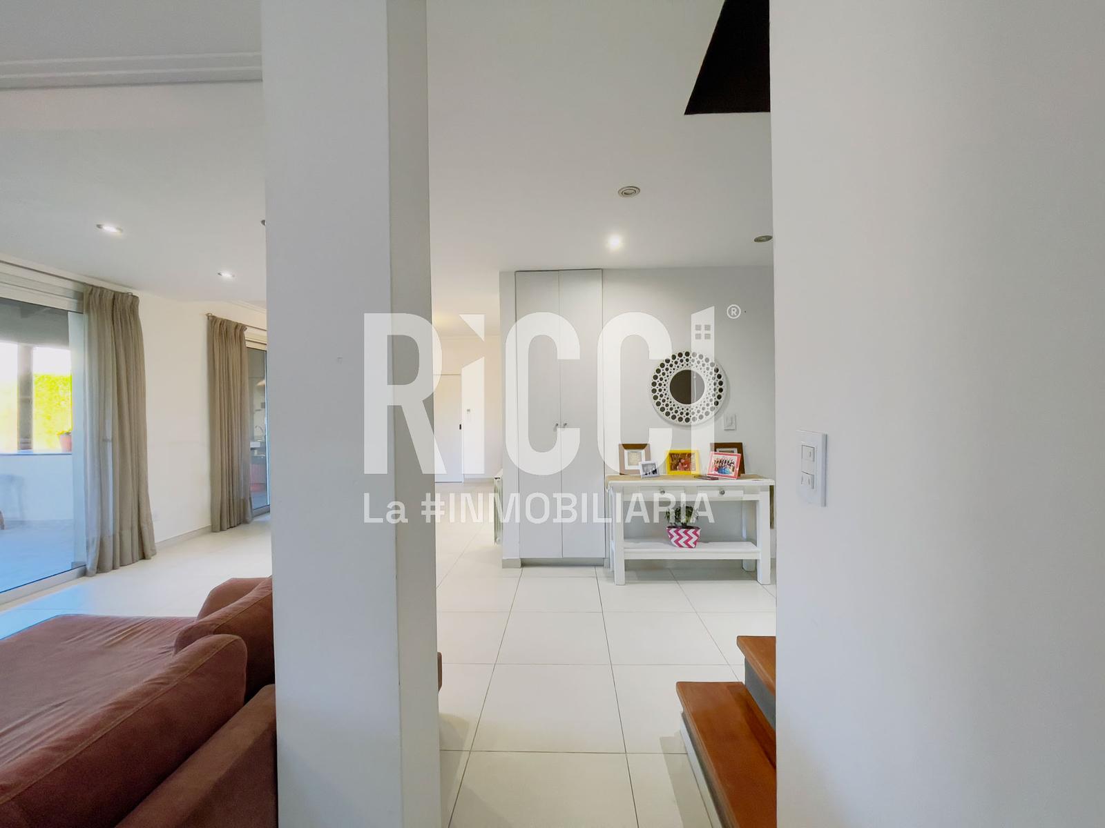 Foto Casa en Venta en Guillermo E Hudson, Berazategui 47 al 6700