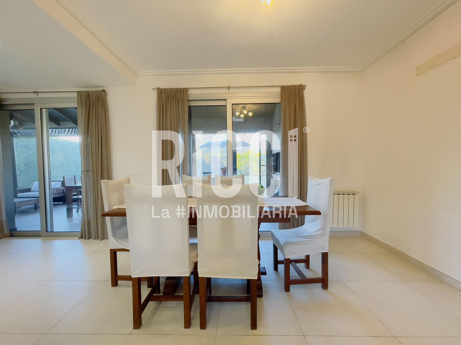 Foto Casa en Venta en Guillermo E Hudson, Berazategui 47 al 6700