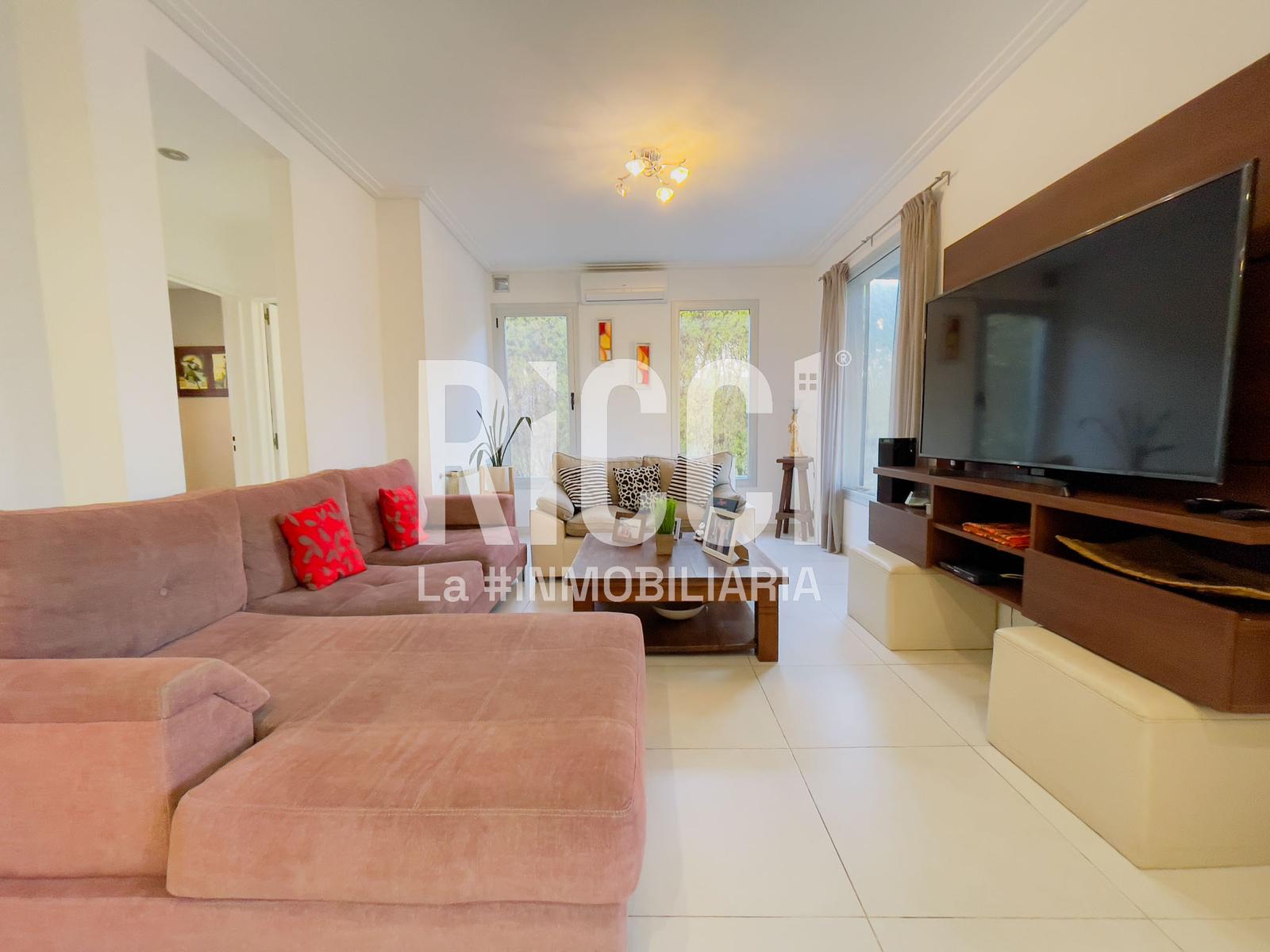 Foto Casa en Venta en Guillermo E Hudson, Berazategui 47 al 6700