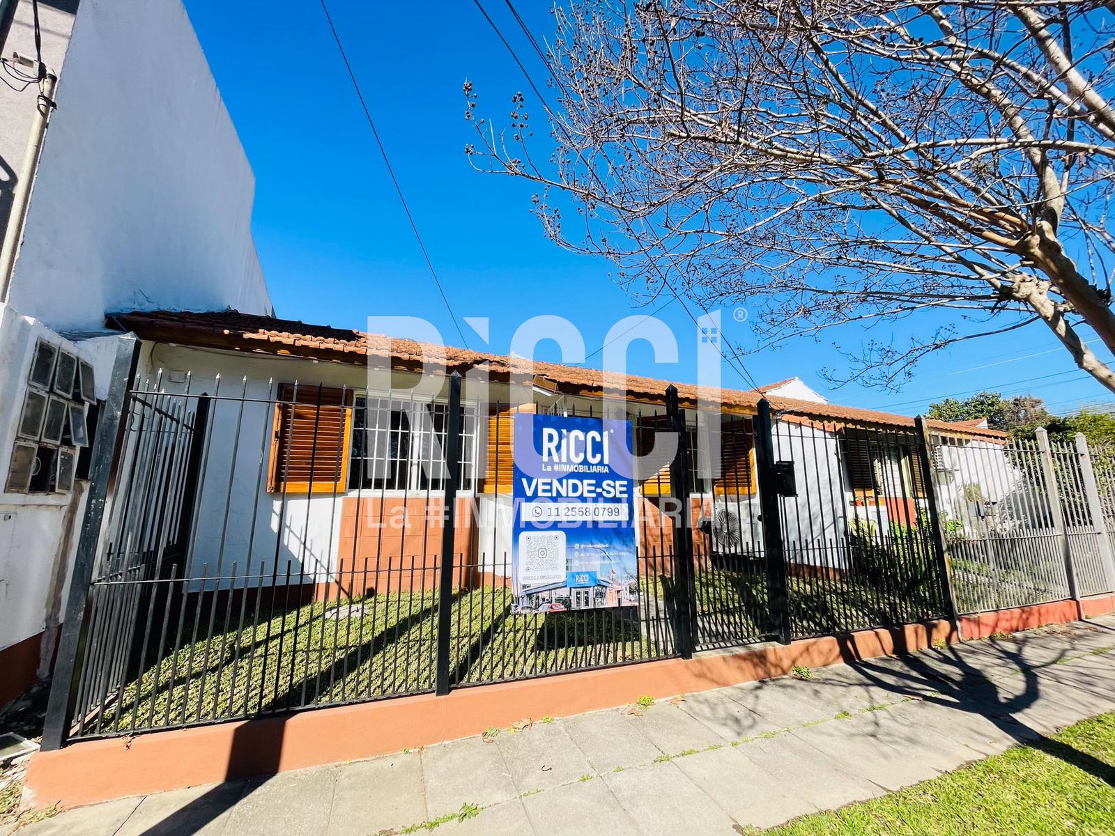 Foto Casa en Venta en Quilmes, Quilmes Madres de Plaza de Mayo al 500