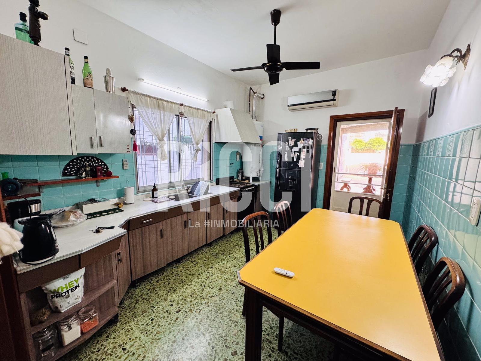 Foto Casa en Venta en Berazategui, Berazategui calle 10 al 4800