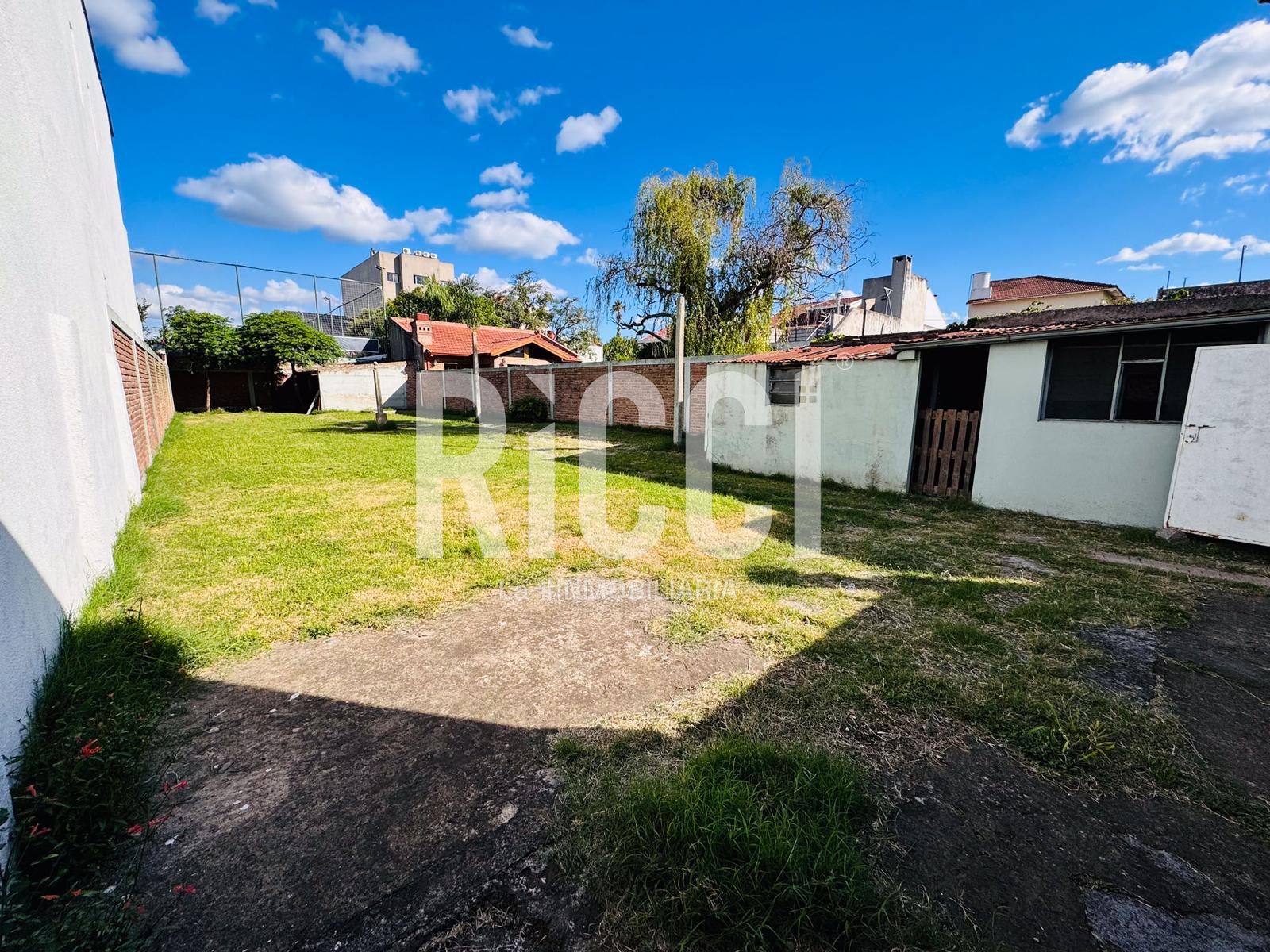 Foto Casa en Venta en Berazategui, Berazategui calle 10 al 4800