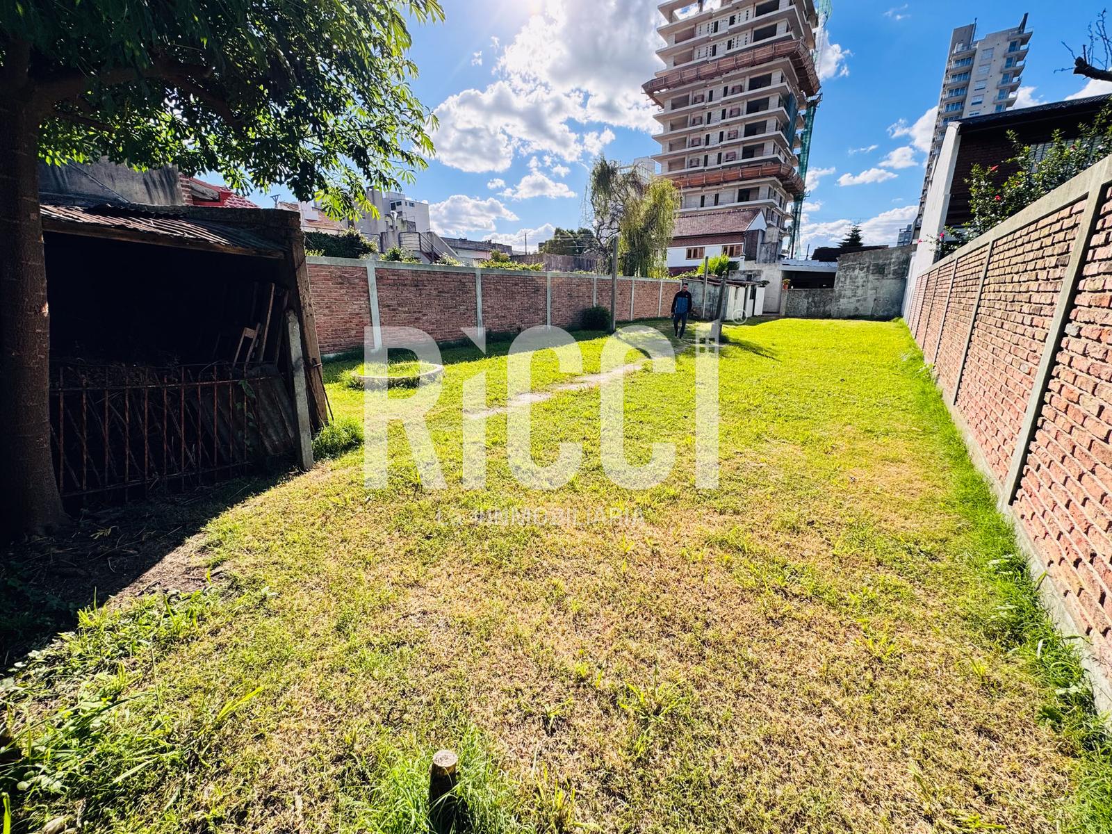 Foto Casa en Venta en Berazategui, Berazategui calle 10 al 4800