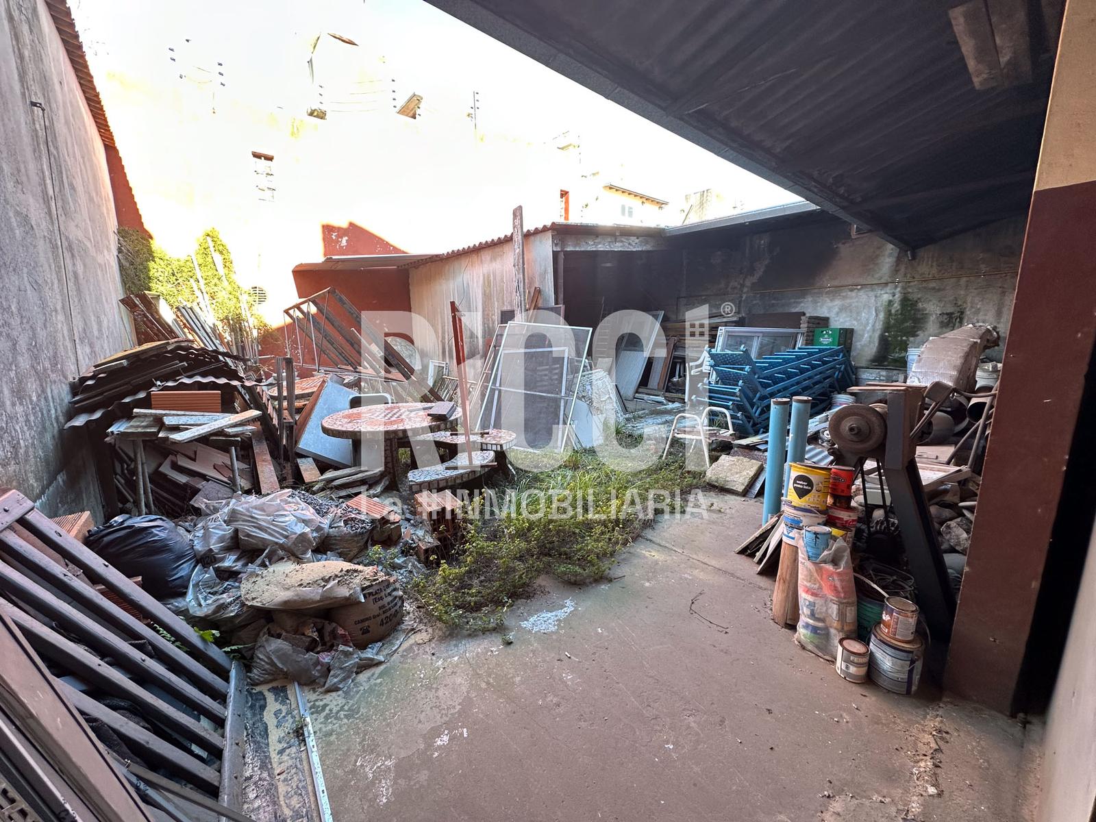 Foto Local en Venta en Bernal, Quilmes galpon en venta en bernal 