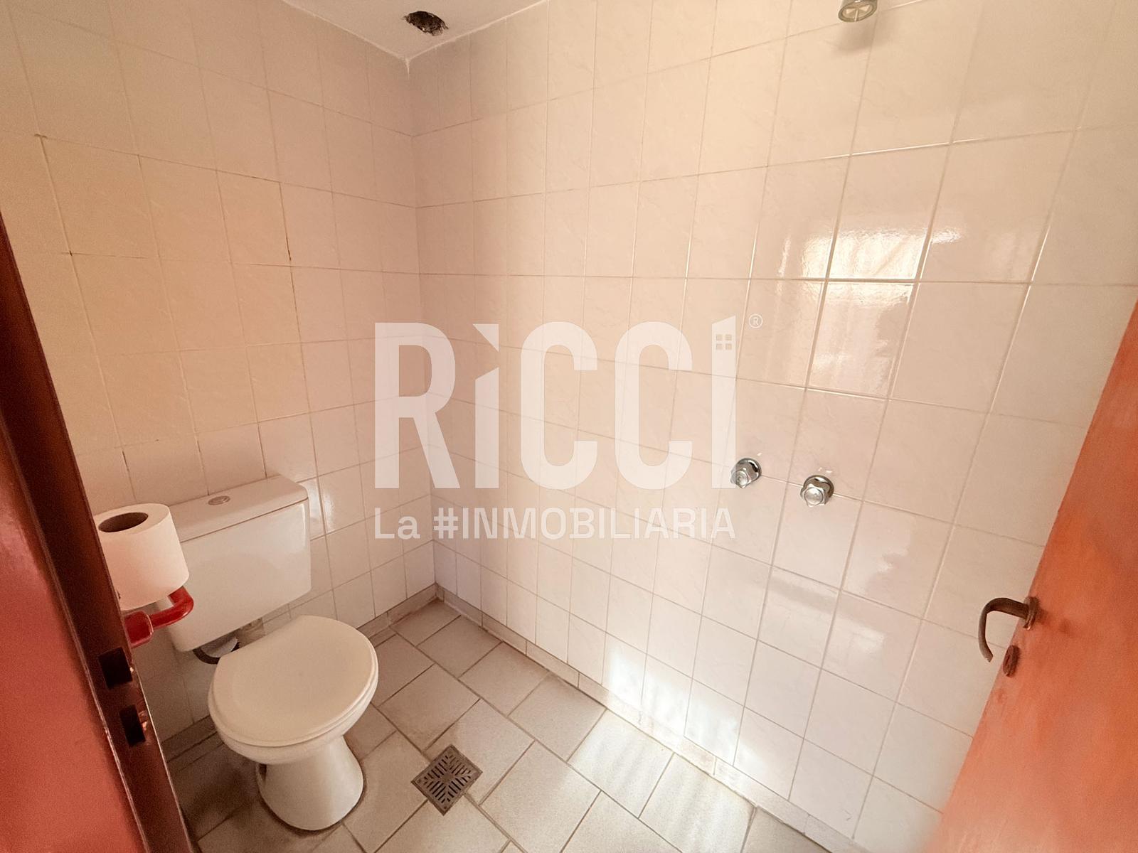 Foto Casa en Venta en Berazategui, Berazategui calle 16 al 4400