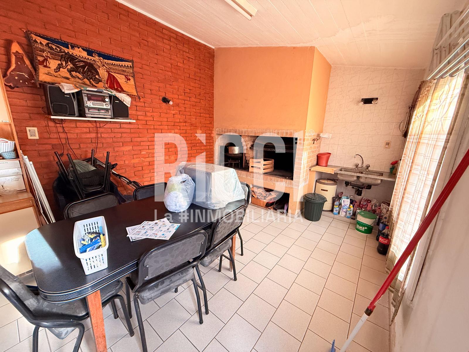 Foto Casa en Venta en Berazategui, Berazategui calle 16 al 4400