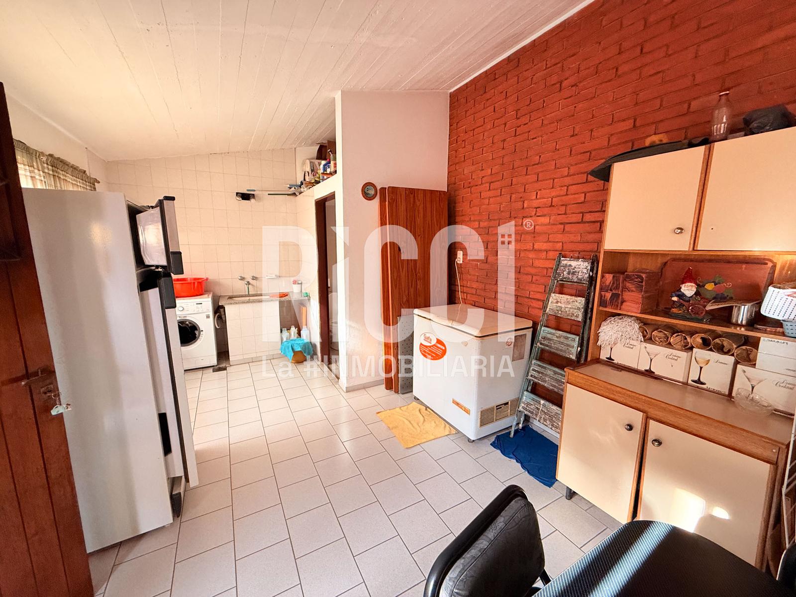 Foto Casa en Venta en Berazategui, Berazategui calle 16 al 4400