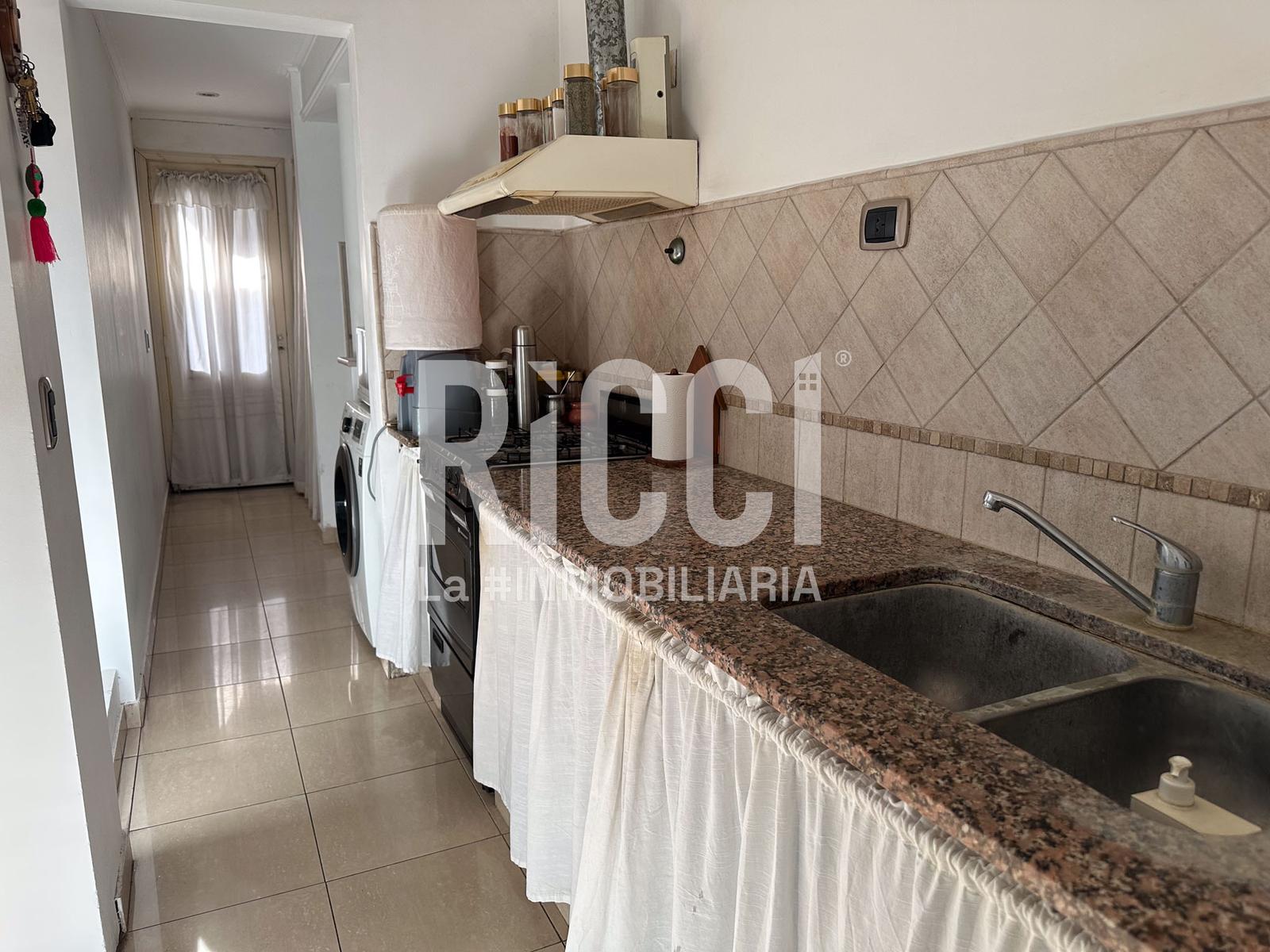 Foto Casa en Venta en Berazategui, Berazategui 9 al 4100
