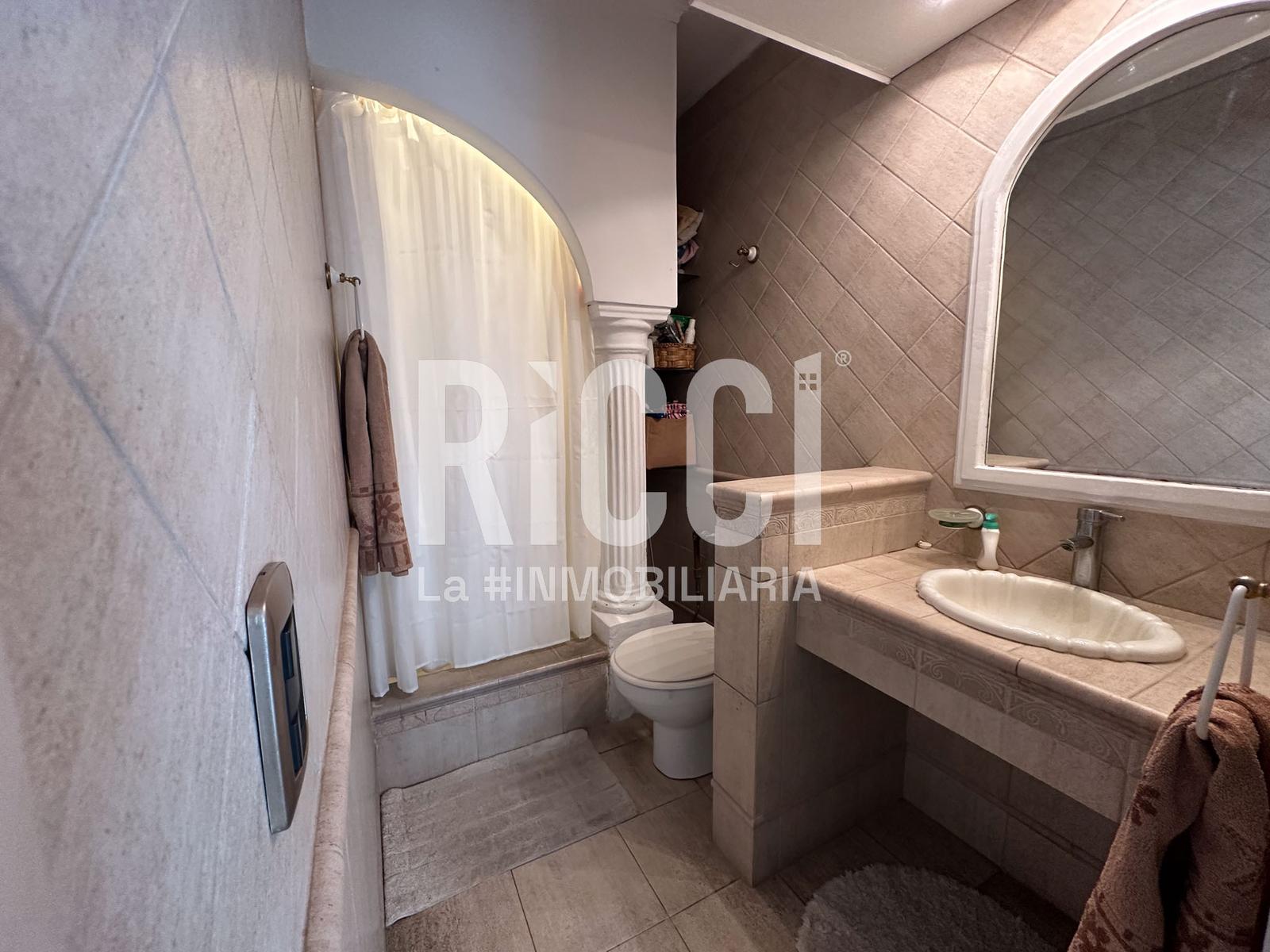 Foto Casa en Venta en Berazategui, Berazategui 9 al 4100