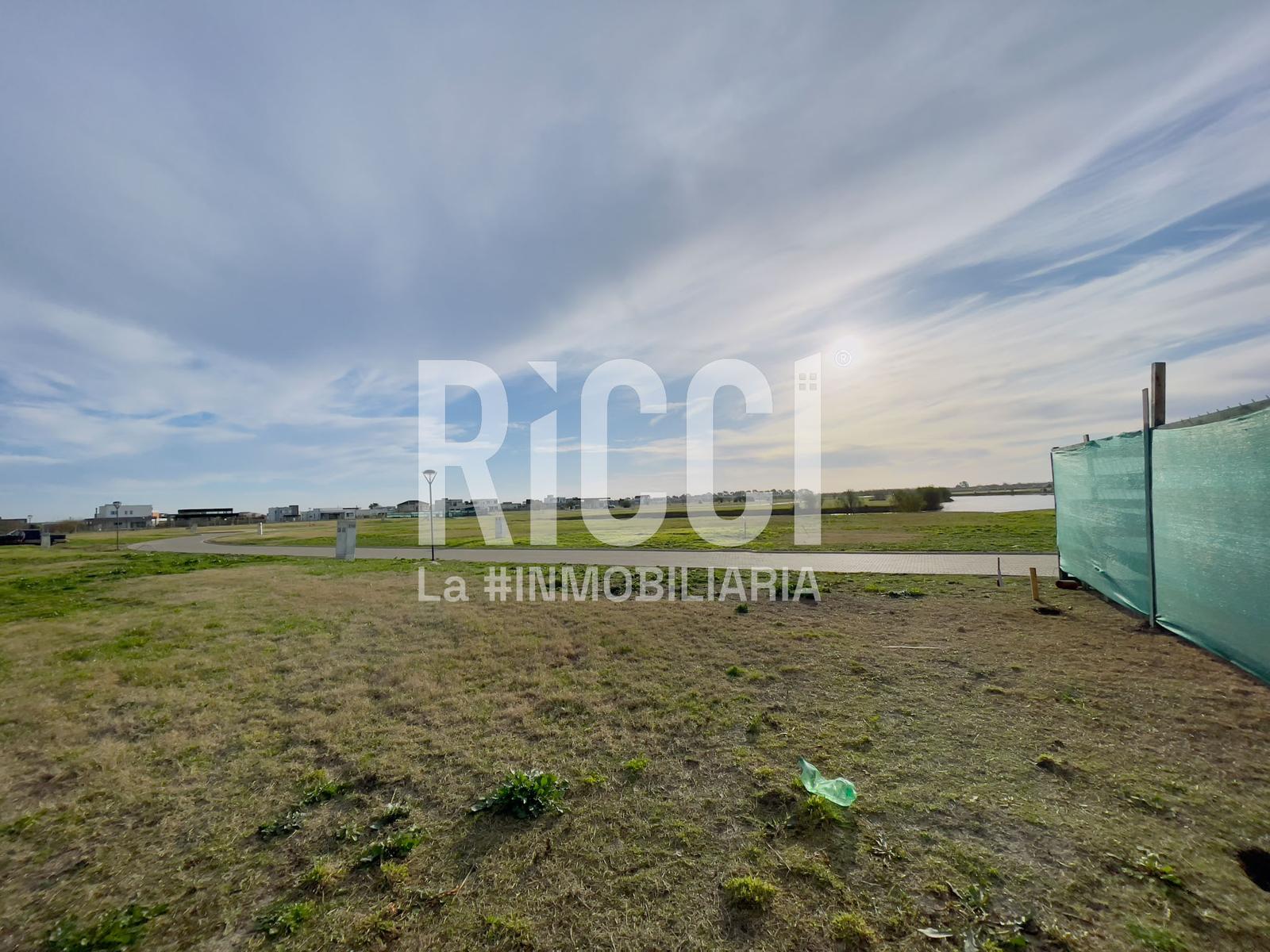 Foto Terreno en Venta en Guillermo E Hudson, Berazategui El Cano, Pueblos del Plata, Hudson