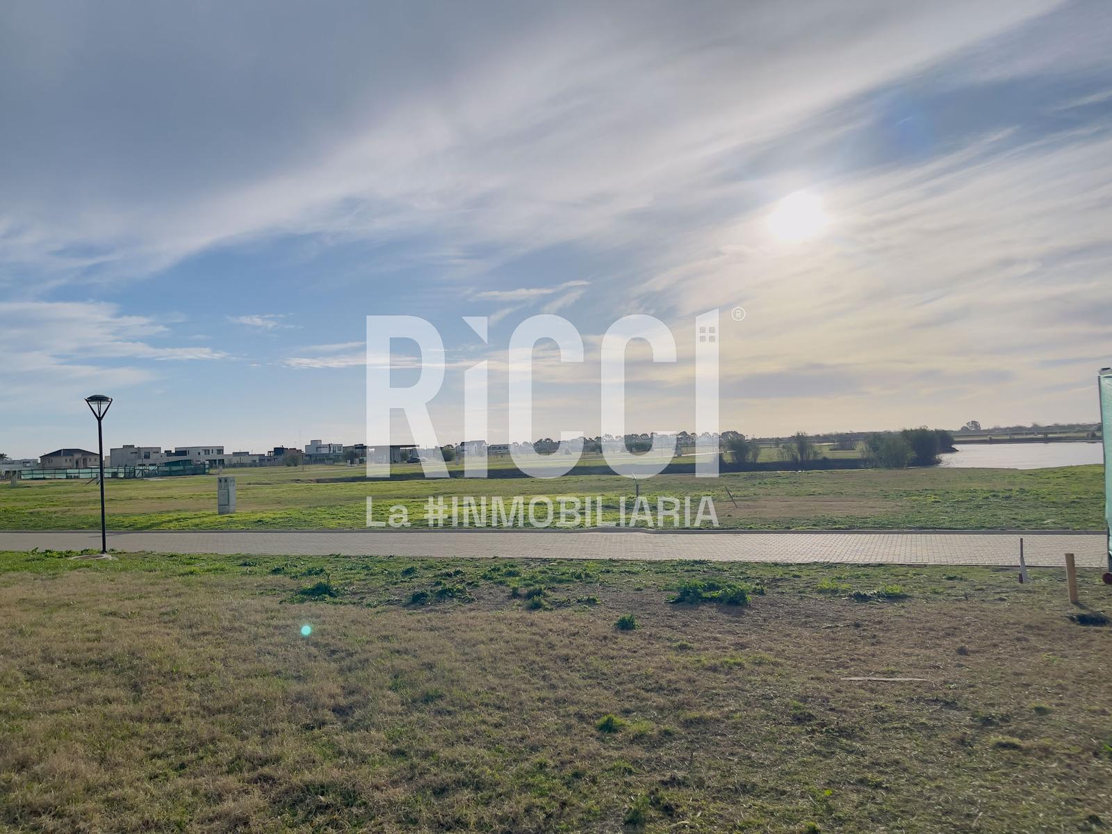 Foto Terreno en Venta en Guillermo E Hudson, Berazategui El Cano, Pueblos del Plata, Hudson