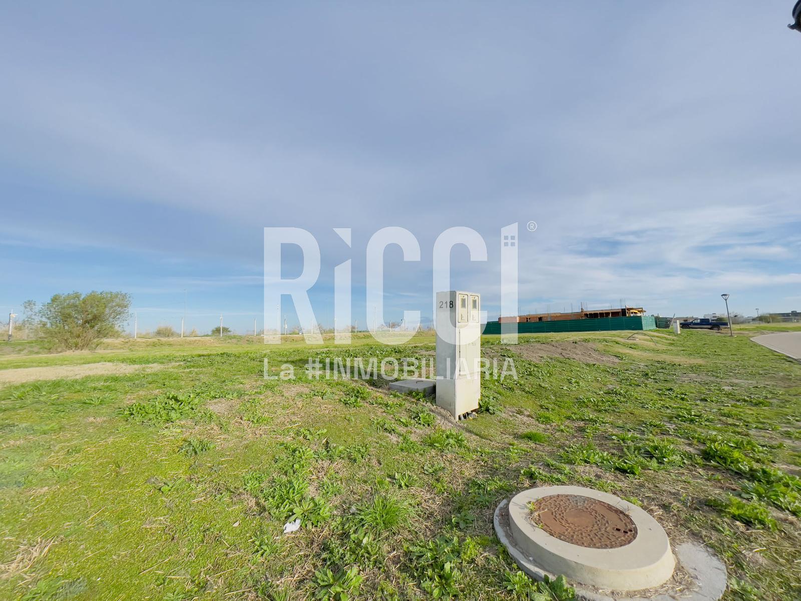Foto Terreno en Venta en Guillermo E Hudson, Berazategui El Cano, Pueblos del Plata, Hudson