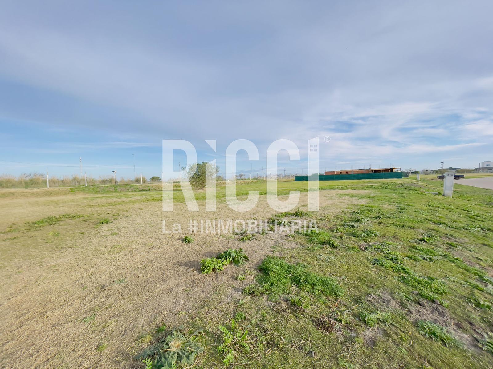 Foto Terreno en Venta en Guillermo E Hudson, Berazategui El Cano, Pueblos del Plata, Hudson