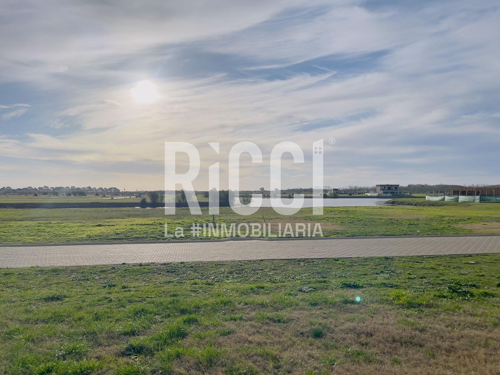 Foto Terreno en Venta en Guillermo E Hudson, Berazategui El Cano, Pueblos del Plata, Hudson