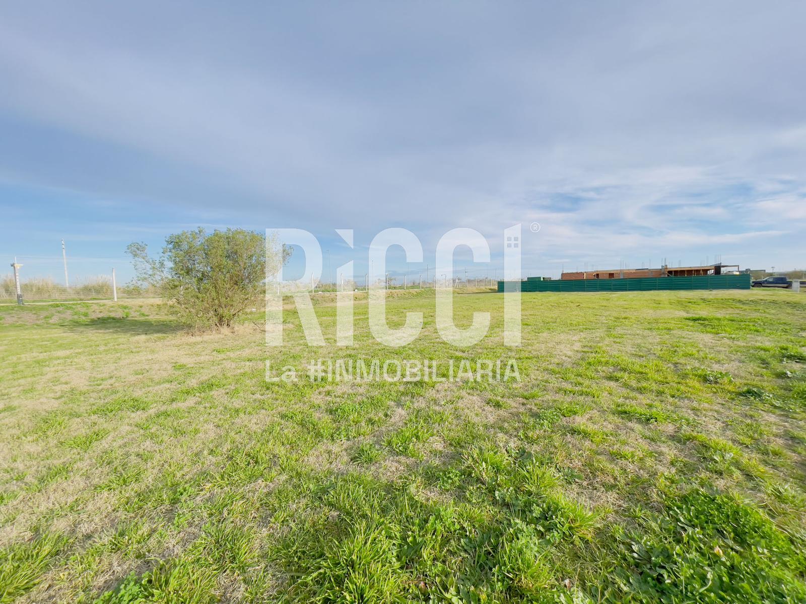 Foto Terreno en Venta en Guillermo E Hudson, Berazategui El Cano, Pueblos del Plata, Hudson