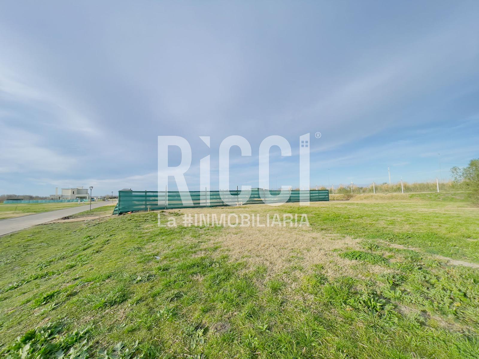 Foto Terreno en Venta en Guillermo E Hudson, Berazategui El Cano, Pueblos del Plata, Hudson