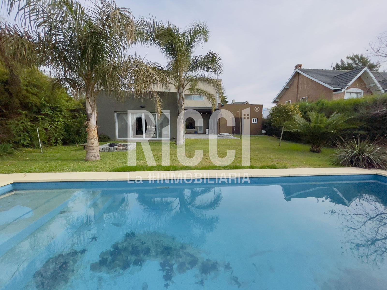 Foto Casa en Venta en Berazategui, G.B.A. Zona Sur Los Ombues de Hudson 