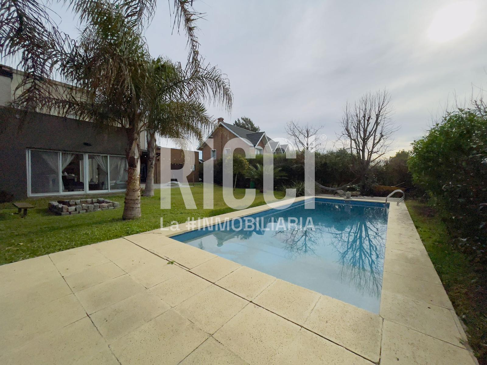 Foto Casa en Venta en Berazategui, G.B.A. Zona Sur Los Ombues de Hudson 