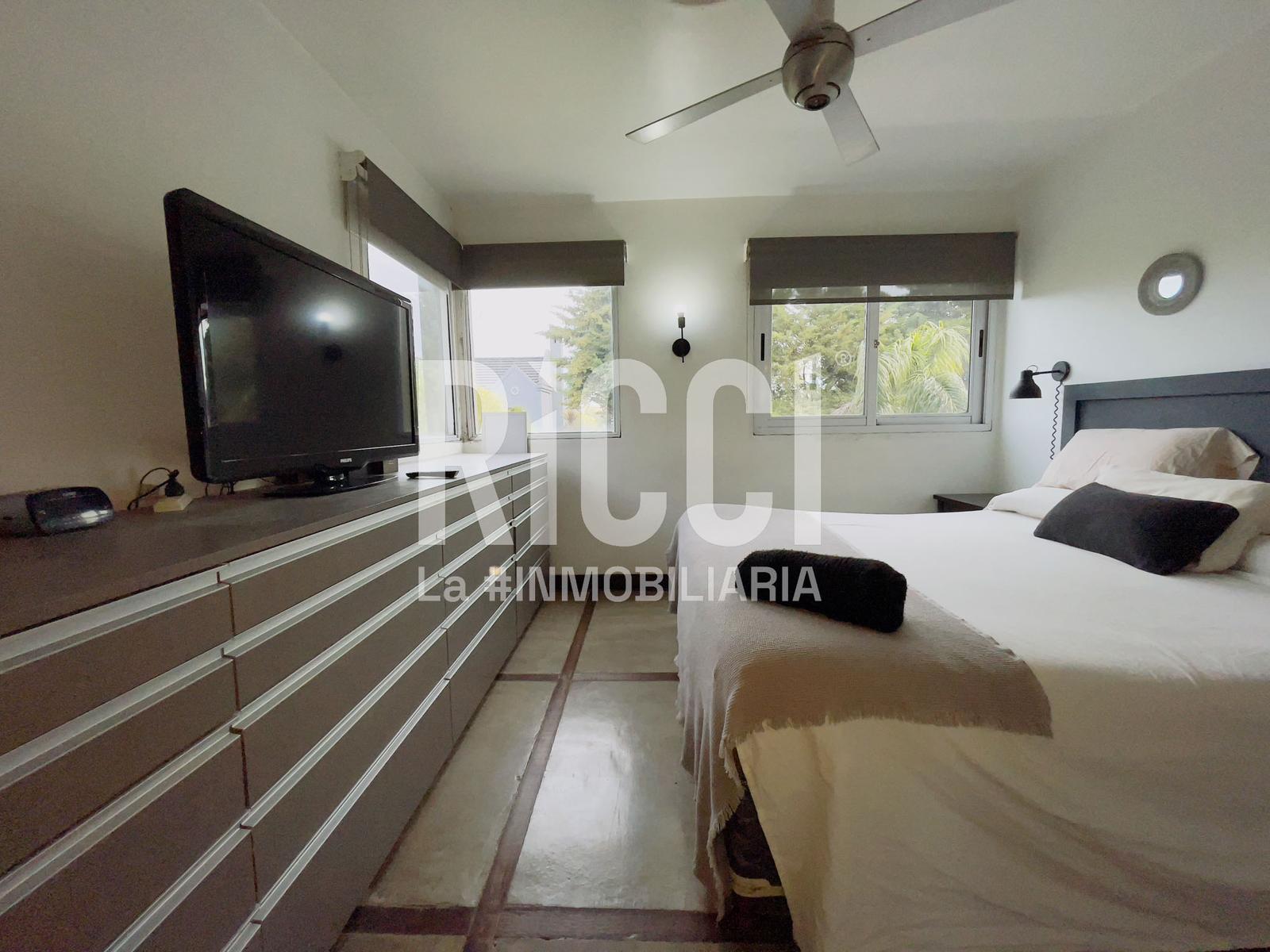 Foto Casa en Venta en Berazategui, G.B.A. Zona Sur Los Ombues de Hudson 