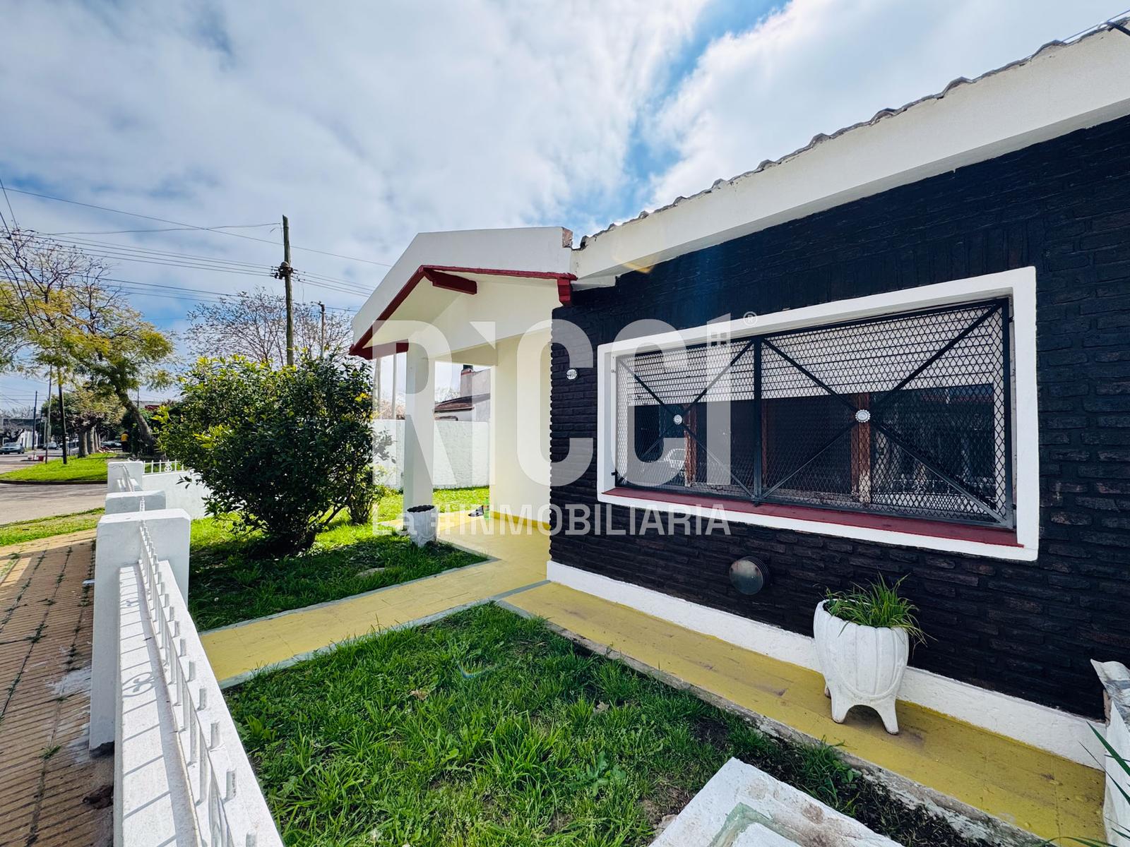 Foto Casa en Venta en Ezpeleta Este, Quilmes Casa 3 ambientes en Venta Apta credito Ezpeleta