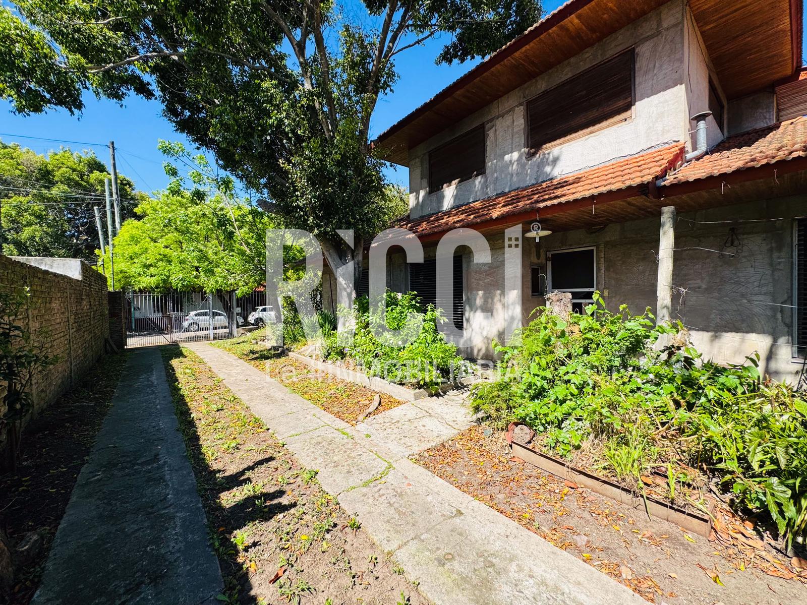 Foto Casa en Venta en Berazategui, Berazategui Casa 6 abientes a terminar en venta berazategui