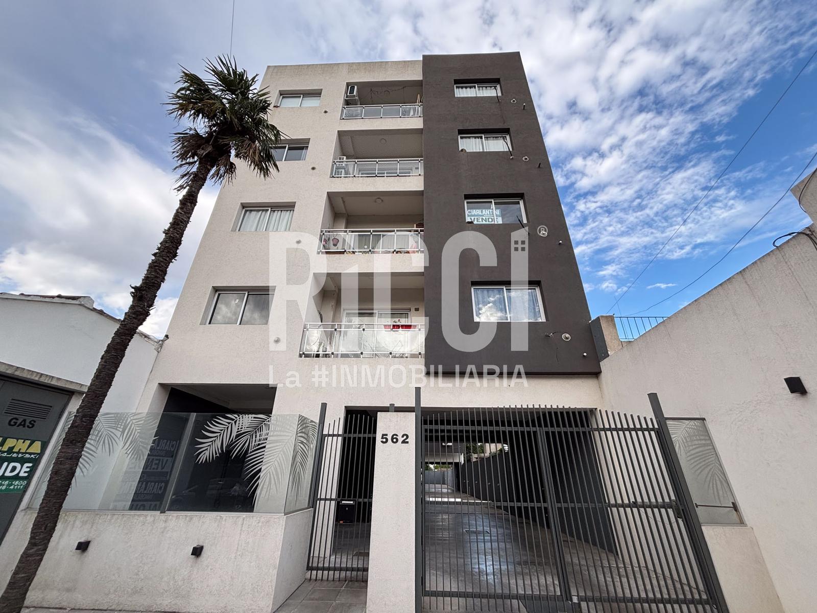 Foto Departamento en Venta en Berazategui, G.B.A. Zona Sur Calle 149 al 500