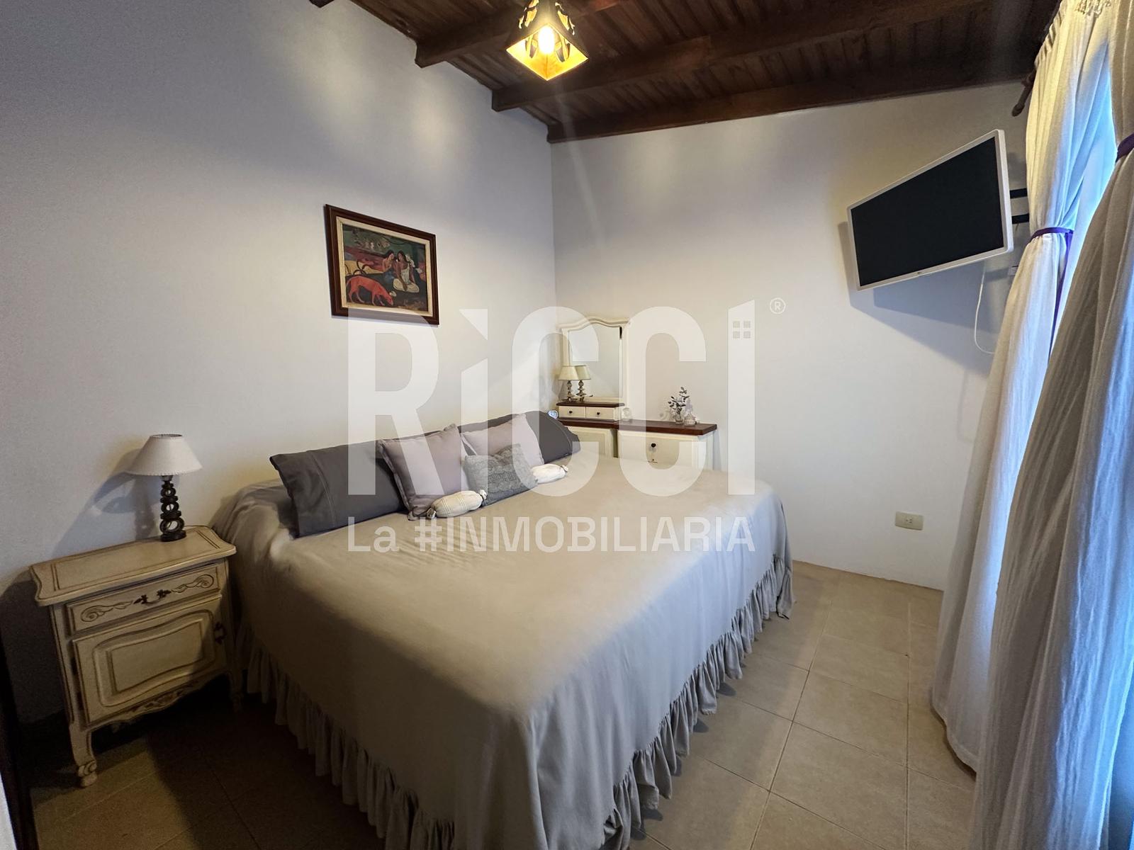 Foto Departamento en Venta en Berazategui, G.B.A. Zona Sur 141 al 1700